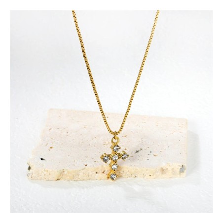 GC Jewels Collana Oro con Pendente a Croce con Pietre Bianche 