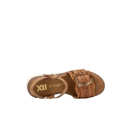 XTI 145240 Sandali Donna con Accessorio Camel