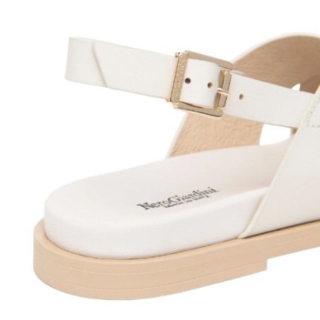 Nero Giardini E615933D 713 Sandali Flat Donna con Cinturino e Fascia Incrocio Off White